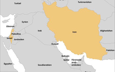 Karta över en del av Mellanöstern. Länderna Israel och Iran är markerade med orange färg.
